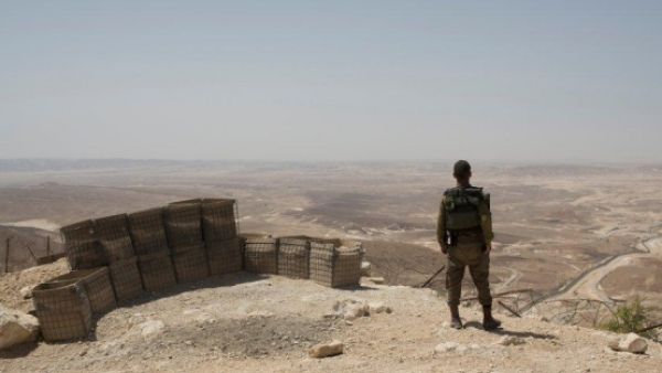 إصابة ضابط إسرائيلي بشظايا رصاصة قرب الحدود المصرية