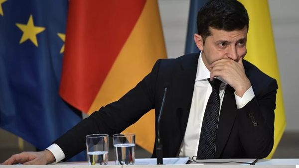  الرئيس الأوكراني، فولوديمير زيلينسكي