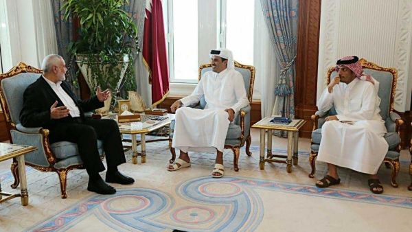 وزير خارجية قطر يبحث مع هنية مستجدات القضية الفلسطينية