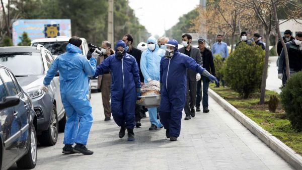 وفيات كورونا في أمريكا تتجاوز 227 ألفا