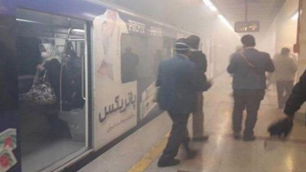 اندلاع حريق في محطة للمترو في طهران