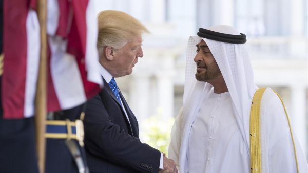 ترامب يهاتف محمد بن زايد حول الوضع في ليبيا