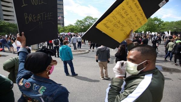 مدينة ديترويت الامريكية