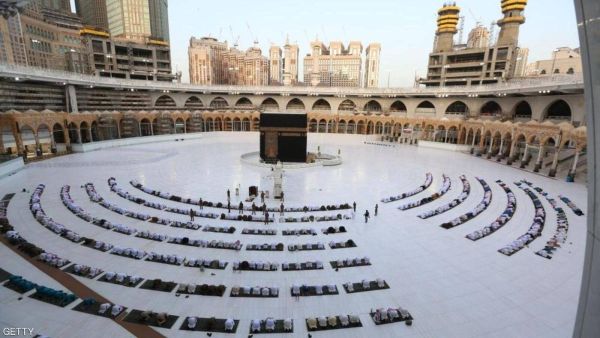 إجراءات احترازية للوقاية من كورونا داخل الحرم المكي