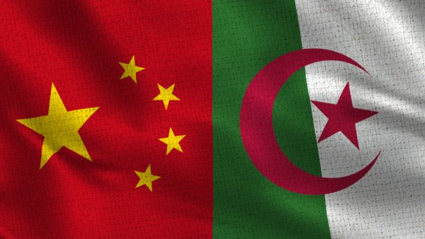 الجزائر تكثف تعاونها الاستراتيجي والاقتصادي مع الصين 