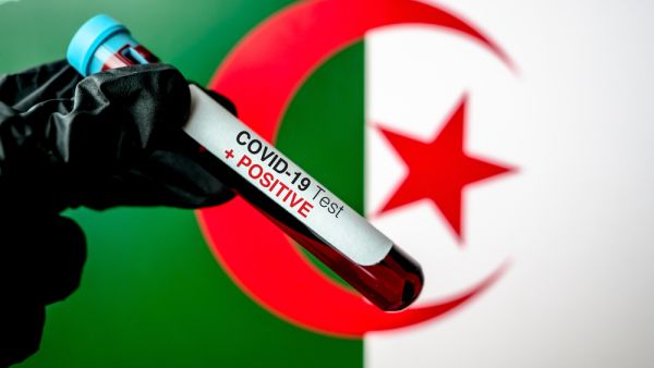 الجزائر تخفض النفقات العام وتراجع السياسة الاقتصادية لمواجهة فيروس كورونا 