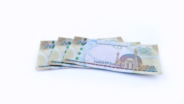 البنوك تقع في مرمى نيران أسعار النفط وكورونا