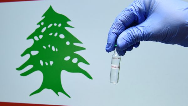 وقع لبنان طلبا رسميا للحصول على مساعدة من صندوق النقد الدولي يوم الجمعة
