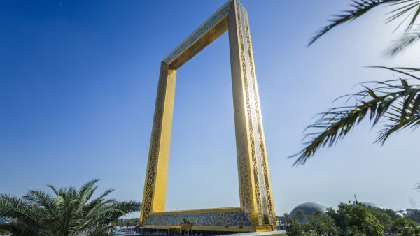 يُعدّ برواز دبي الأول من نوعه في المنطقة