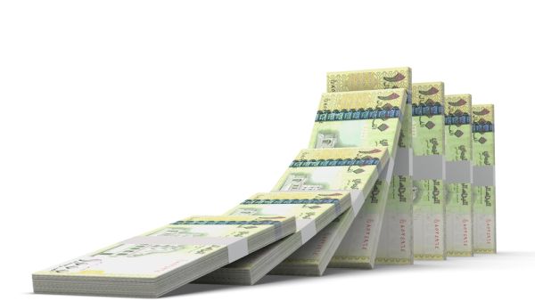 الريال اليمني يسجل أدنى مستوى له مقابل الدولار 