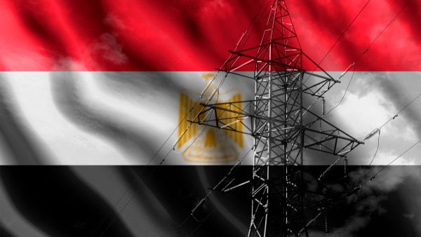 مع تنامي مشاكل المواطنين، طالب عدد من نواب البرلمان، وزارة الكهرباء بسرعة التدخل لحل أزمة "عدادات الكهرباء الذكية"