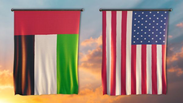 الإمارات تبحث سبل تطوير وتقوية التعاون الاقتصادي والمالي مع أمريكا