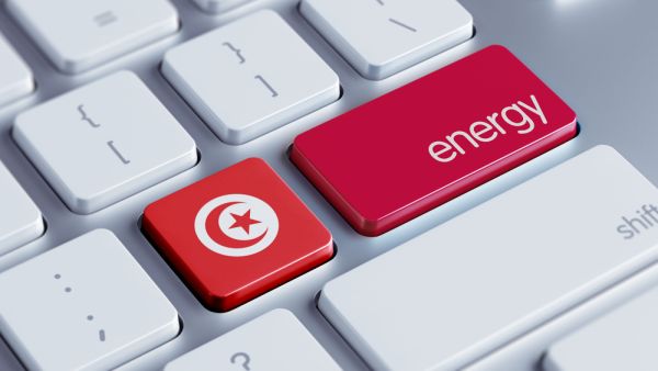 لم يتجاوز الإنتاج المحلي من النفط خلال السنة الماضية معدل 40 ألف برميل في اليوم الواحد، بعد أن كان في مستوى 85 ألف برميل سنة 2010