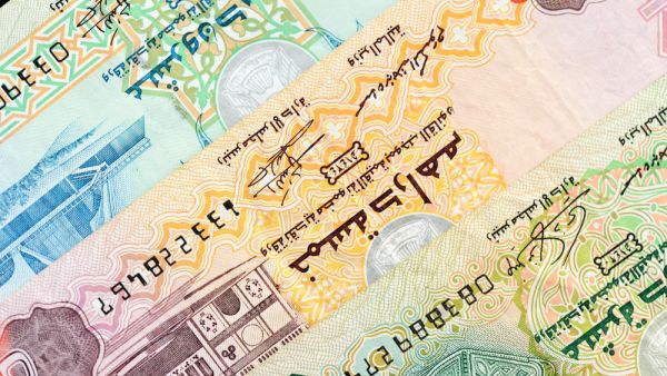 قطاع التأمين في الإمارات تحت تهديد كورونا ودبي تمدد الإغلاق