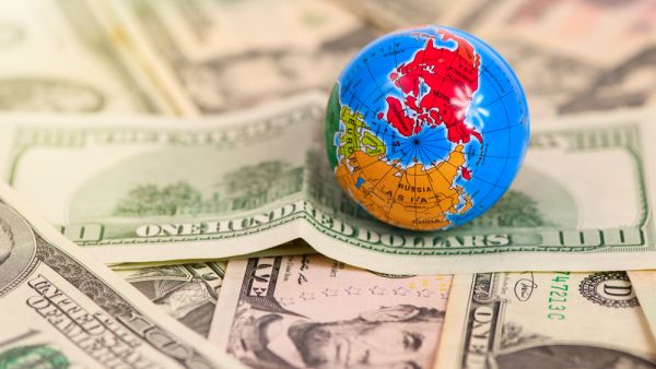 الاقتصاد العالمي قد يتراجع 4.9 % خلال 2020