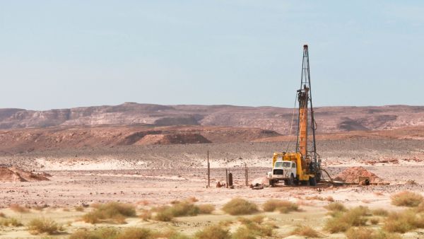 اكتشاف نفطي جديد في الصحراء الغربية