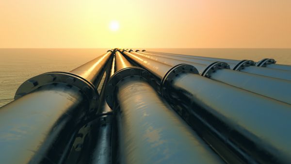 يتخوف العالم الغربي، وخاصة أسواق آسيا وأوروبا من تداعيات إغلاق مضيق هرم