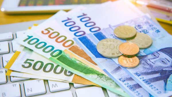 كانت كوريا الجنوبية قد سجلت إصابات يومية بفيروس «كورونا» بلغت أكثر من 900 حالة في أواخر فبراير (شباط) الماضي كوريا الجنوبية تشهد تعافي اقتصادي