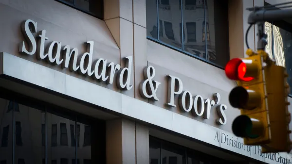S&P تغير النظرة المستقبلية لـ 30% من بنوك العالم إلى سلبية
