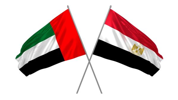 بنوك إماراتية ترتب قرضاً بمليار دولار لمصر