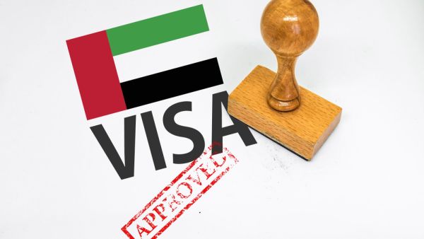 الإمارات تستأنف إصدار مختلف التأشيرات باستثناء تصاريح العمل