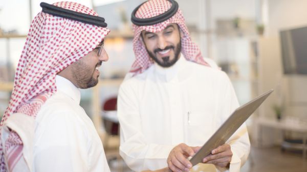 إنتاج القطاع الخاص السعودي يتجه نحو أعلى مستوى منذ الجائحة