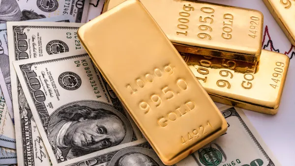 نزل الذهب في المعاملات الفورية 0.6 بالمئة إلى 1538.84 دولار للأوقية (الأونصة)