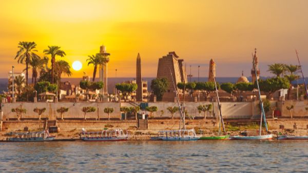مصر تراهن على الشباب لإنعاش سوق المال