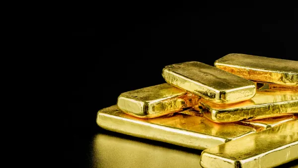 الذهب ينخفض جراء جني أرباح بعد صعود مدفوع بتوقعات المركزي الأمريكي