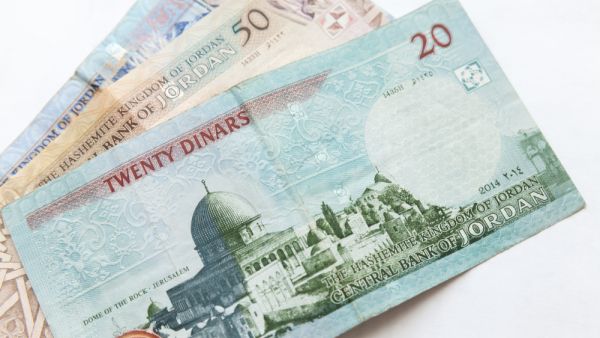  ارتفاع حجم التسهيلات الائتمانية التي منحتها البنوك خلال العام الماضي بحوالي 1.5 مليار دولار، لتبلغ 38.3 مليار دولار لمختلف القطاعات والأفراد