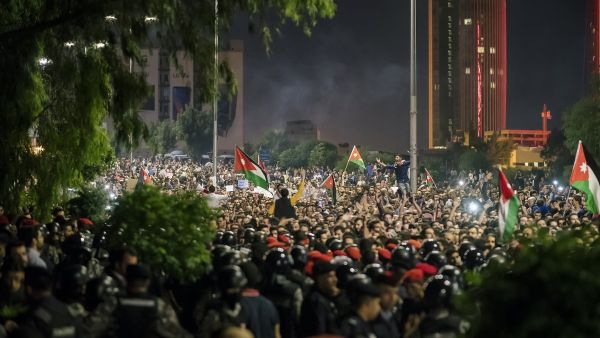 الحكومة تدرك احتمالية عودة الزخم لحراك الشارع الأردني خلال شهر رمضان