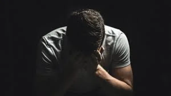 عبارات عن الحزن والضيق قصيرة ومؤثرة