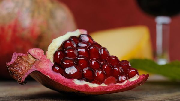 فوائد قشر الرمان للمهبل