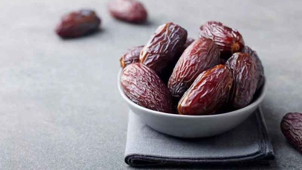 لماذا يعد التمر أفضل غذاء لإفطار الصائم