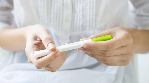 متى ينزل الجنين بعد نزول هرمون الحمل
