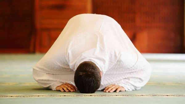 هل يجوز الجمع والقصر في السفر أكثر من ثلاث أيام