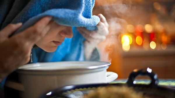 إنَّ تبخر المواد الكيميائية المضافة لتنقية الماء يسبب تهيج الجهاز التنفسي