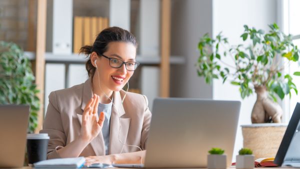 الإنترنت .. بوابتك الأولى للتعلم من خلاله
