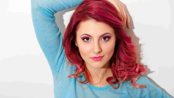 زيت الزيتون يعالج جميع مشاكل الشعر وخاصة الشعر الجاف والمصبوغ