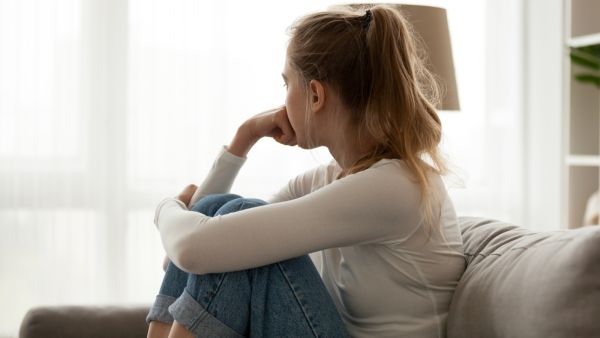 مع تفشي فيروس كورونا وانعزال الناس في منازلهم فإن التعرض للاكتئاب أمر شائع للغاية