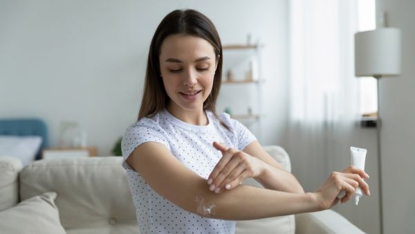 يمكن أن يؤدي تناول الكثير من السكر في مجرى الدم إلى تشابك الكولاجين