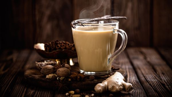 شرب الحليب مع الزنجبيل يُساعد في حالات الدوار الحركيّ
