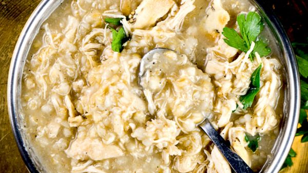 شوربة الفريكة بالدجاج شوربة الفريكة بالدجاج