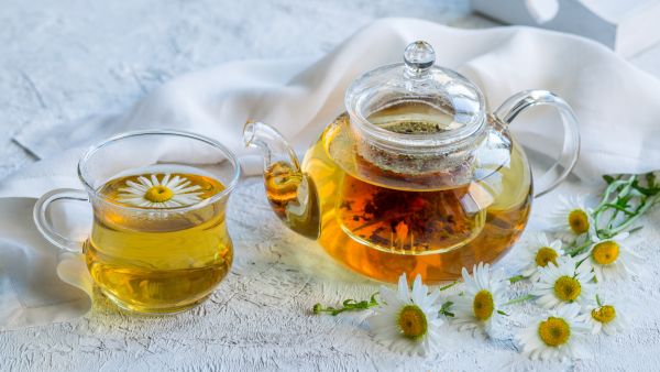 فوائد البابونج للحلق