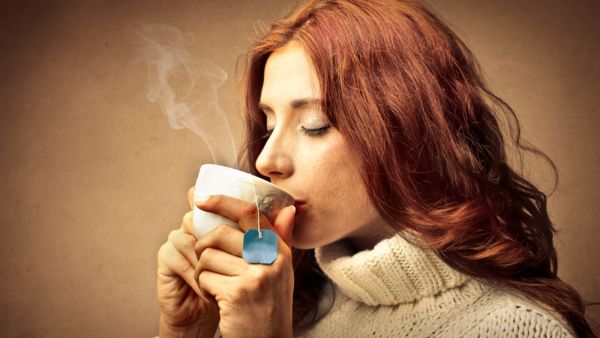 يقلل الشاي من مخاطر الإصابة بأمراض الأوعية الدموية والقلب