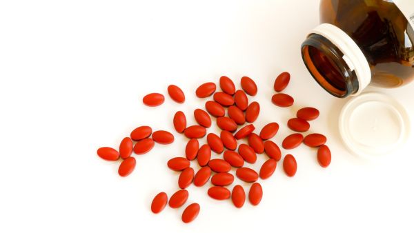 يعد الحديد عنصراً ضرورياً للجسم وذلك لأنه يساعد على نقل الأكسجين للدماغ والعضلات