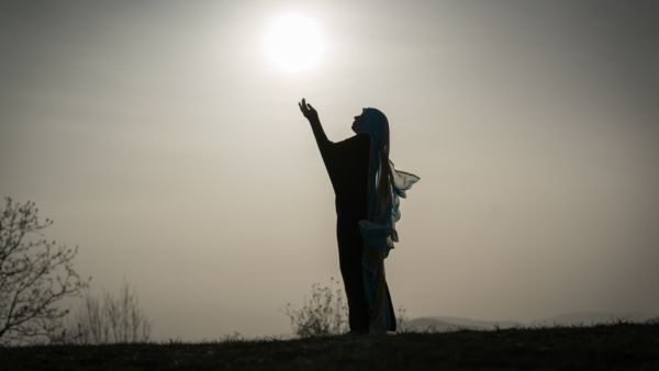 سبحان الذي سخرلنا هذا وما كنا له مقرنين وإنا إلى ربنا لمنقلبون