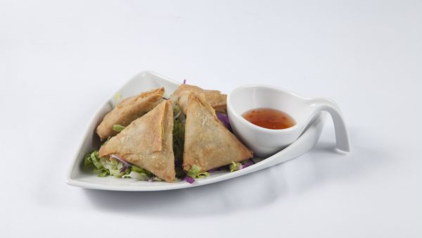 سمبوسك بالجبنة  سمبوسك بالجبنة