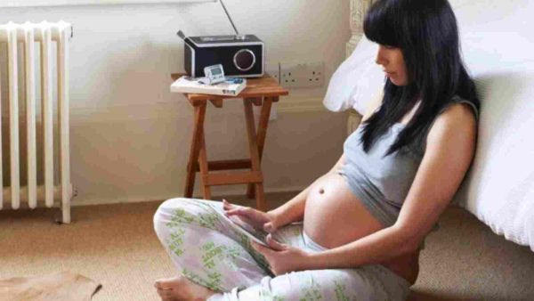 من الأفضل أن تبقي الحامل وجبة العشاء خفيفة وصحية