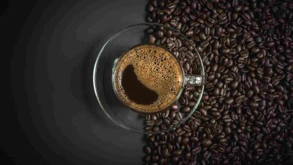 القهوة السوداء تحتوي على مضادات الأكسدة التي تخفض مخاطر الإصابة بأنواع معينة من السرطان